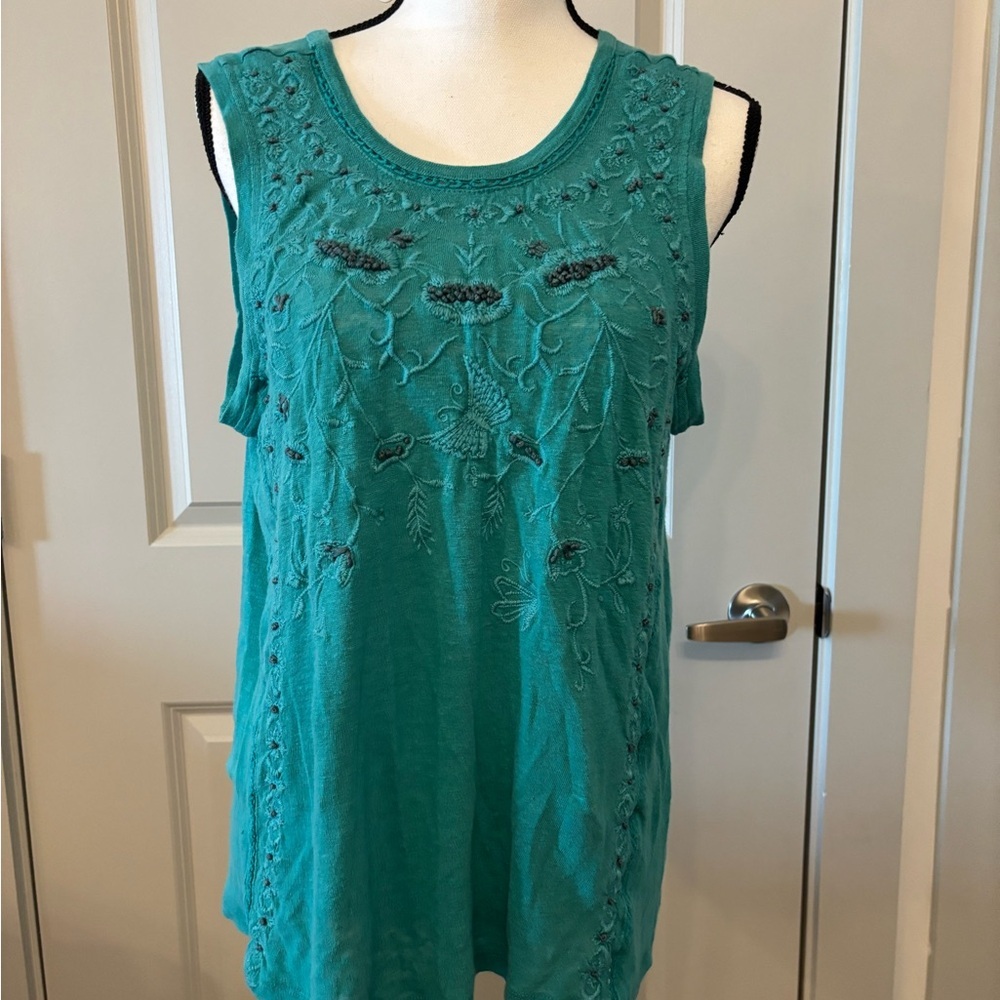 Sundance green embroidered patterned flowy tank top size S